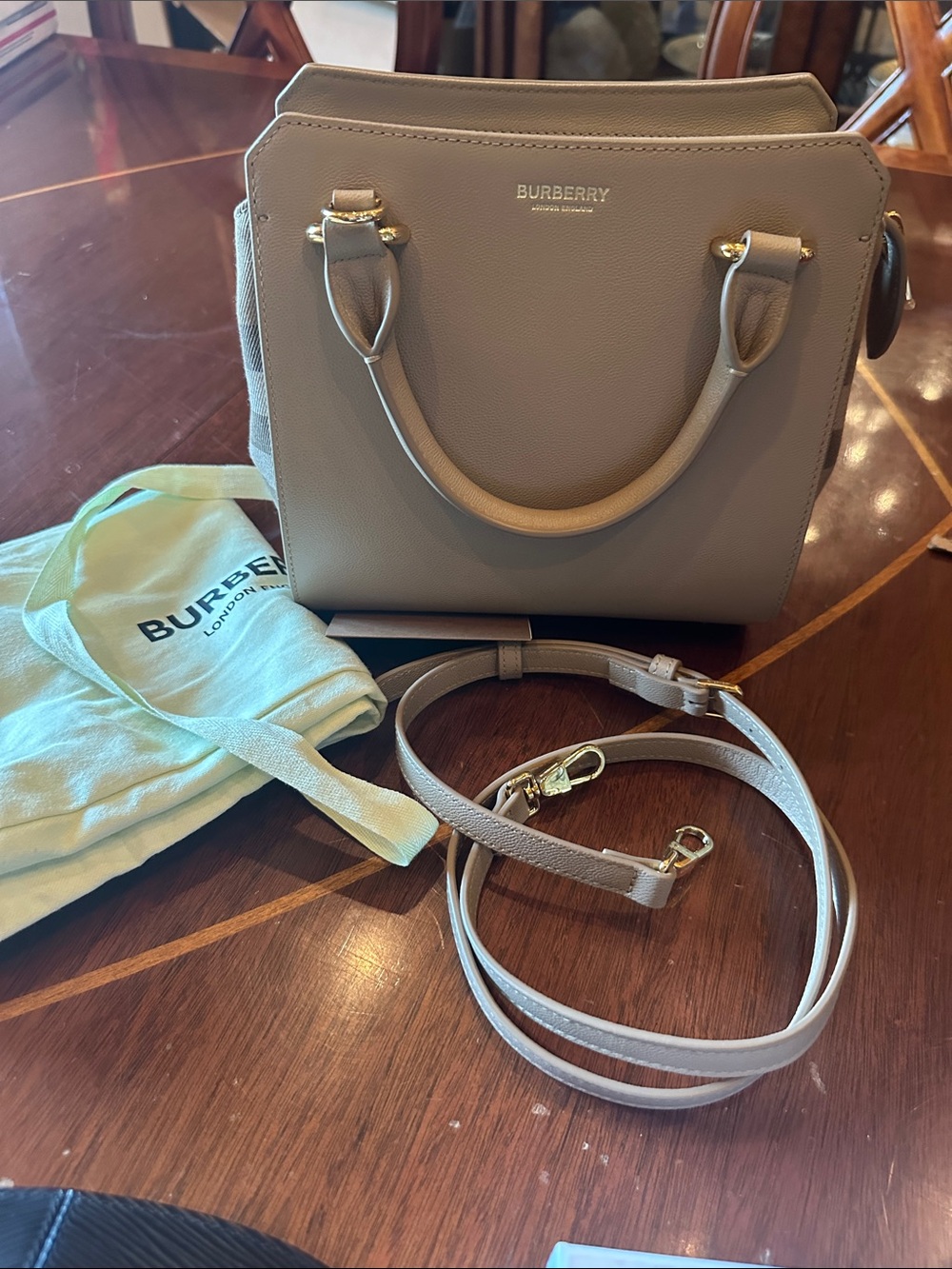 NWT Burberry Banwell top handle/crossbody bag
